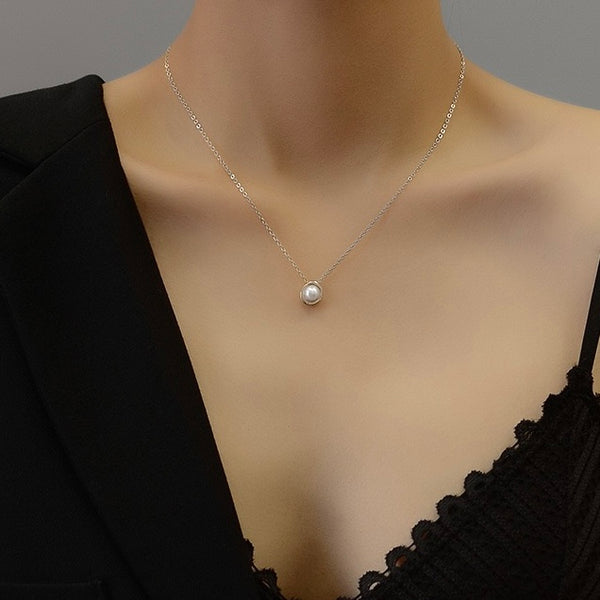 Minimalist Pearl Clavicle Chain Necklace